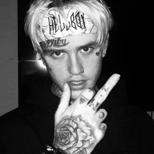 Meet your Posher, Kiana